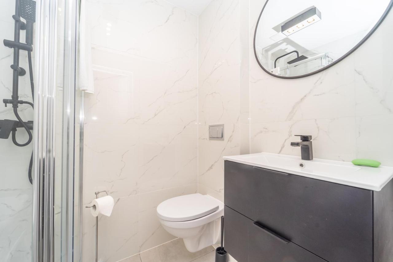 Przytulny Apartament 3City Z Dwiema Sypialniami W Gdyni By Noclegi Renters Gdynia Exteriör bild